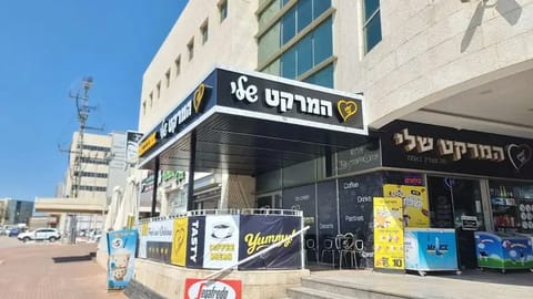 פרגולות אלומיניום לעסק