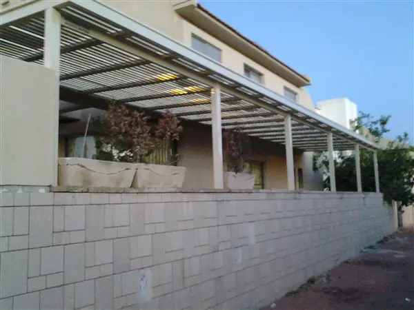עיצוב פרגולה בסגנון אישי ומיוחד
